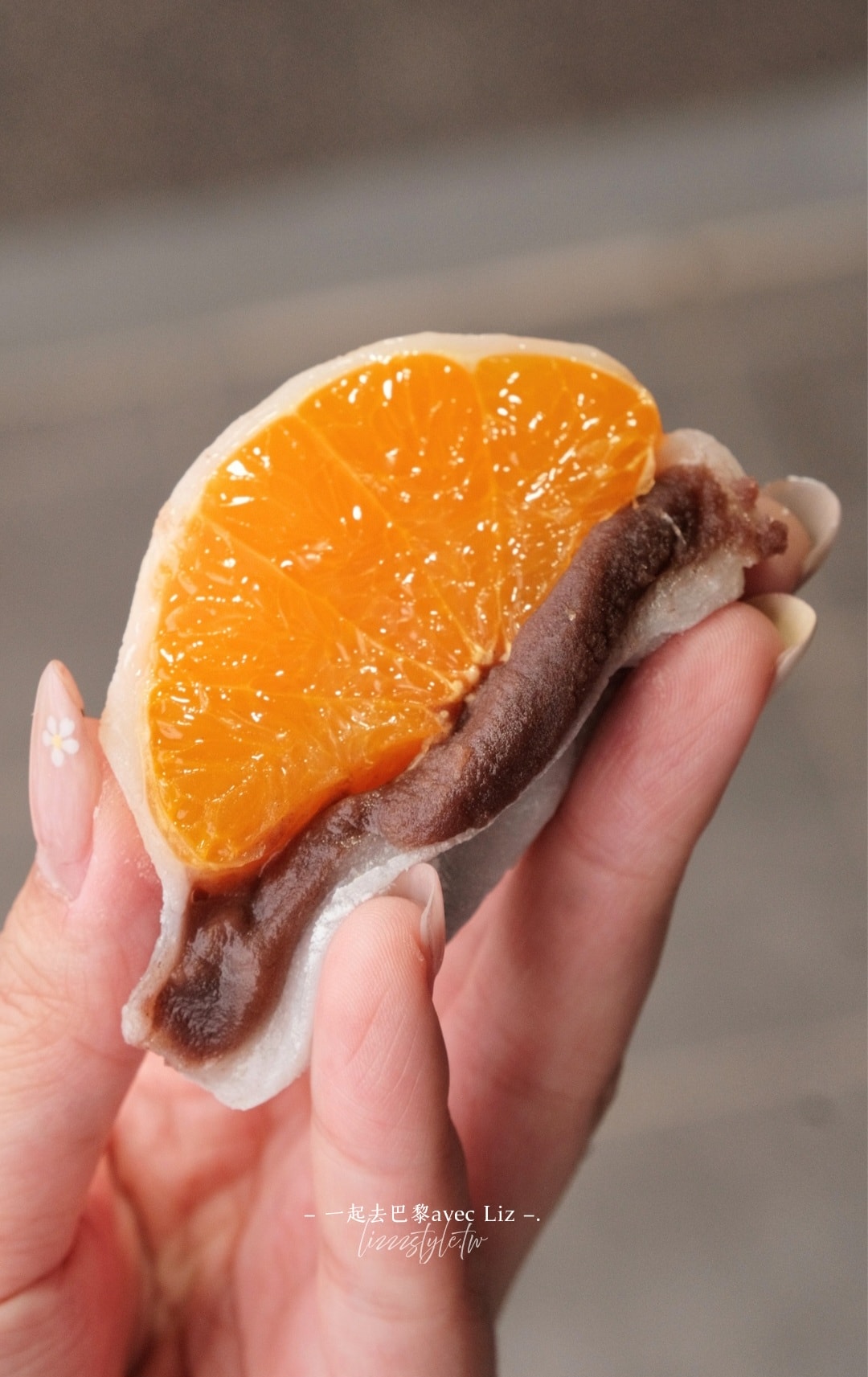 偶來市場必吃元祖老奶奶年糕》草莓和橘子口味超多汁！偶來市場逛街資訊