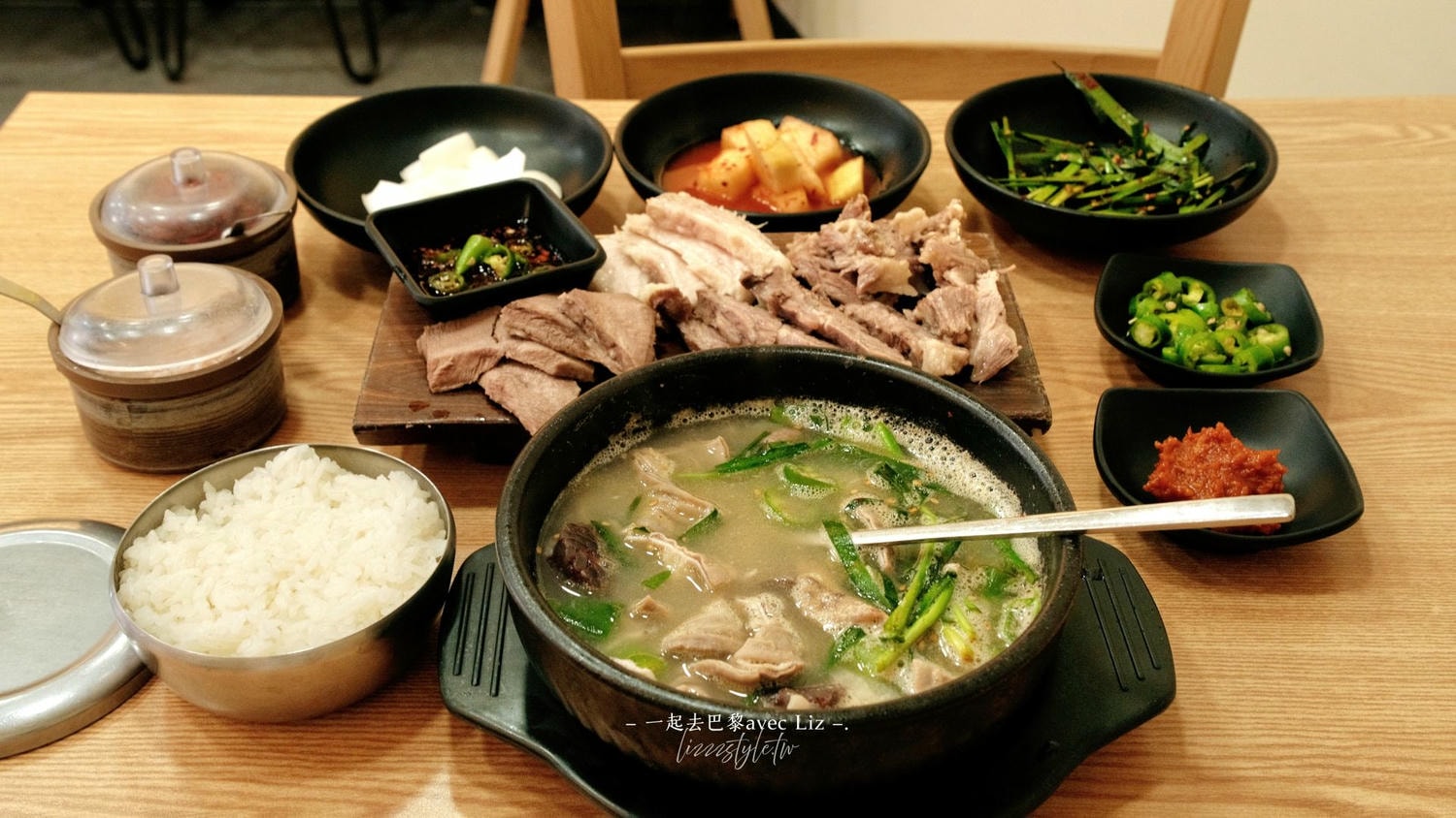 濟州島黑豬肉推薦》88湯飯吃白切肉套餐、黑豬肉湯飯,肉量十足! - 第6張圖 濟州島黑豬肉推薦》88湯飯吃白切肉套餐、黑豬肉湯飯,肉量十足!